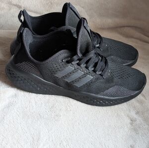 Adidas Black Knit Running Shoes - Sleek All-Black Design